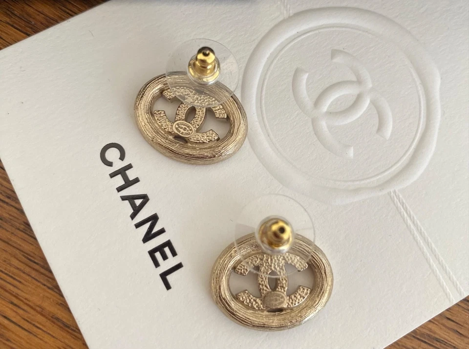 CHANEL Ohrringe, Ohrstecker CC OPV - Bild 2 von 3