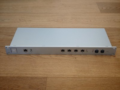 Ubiquiti UniFi Security Gateway Pro USG-PRO-4   1HE Rack Firewall / Router