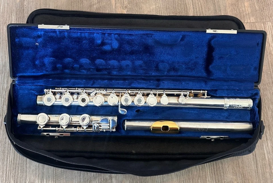 GEMEINHARDT 50 Series Flute Solid Silver H1 Headjoint - 53SHB Gold Plated Riser - Image 2 of 4