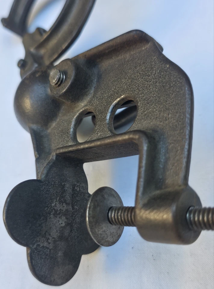 Antique Priscilla Adjustable Embroidery Clamp Sewing Needle Work Tool Hearts - Image 3 of 4