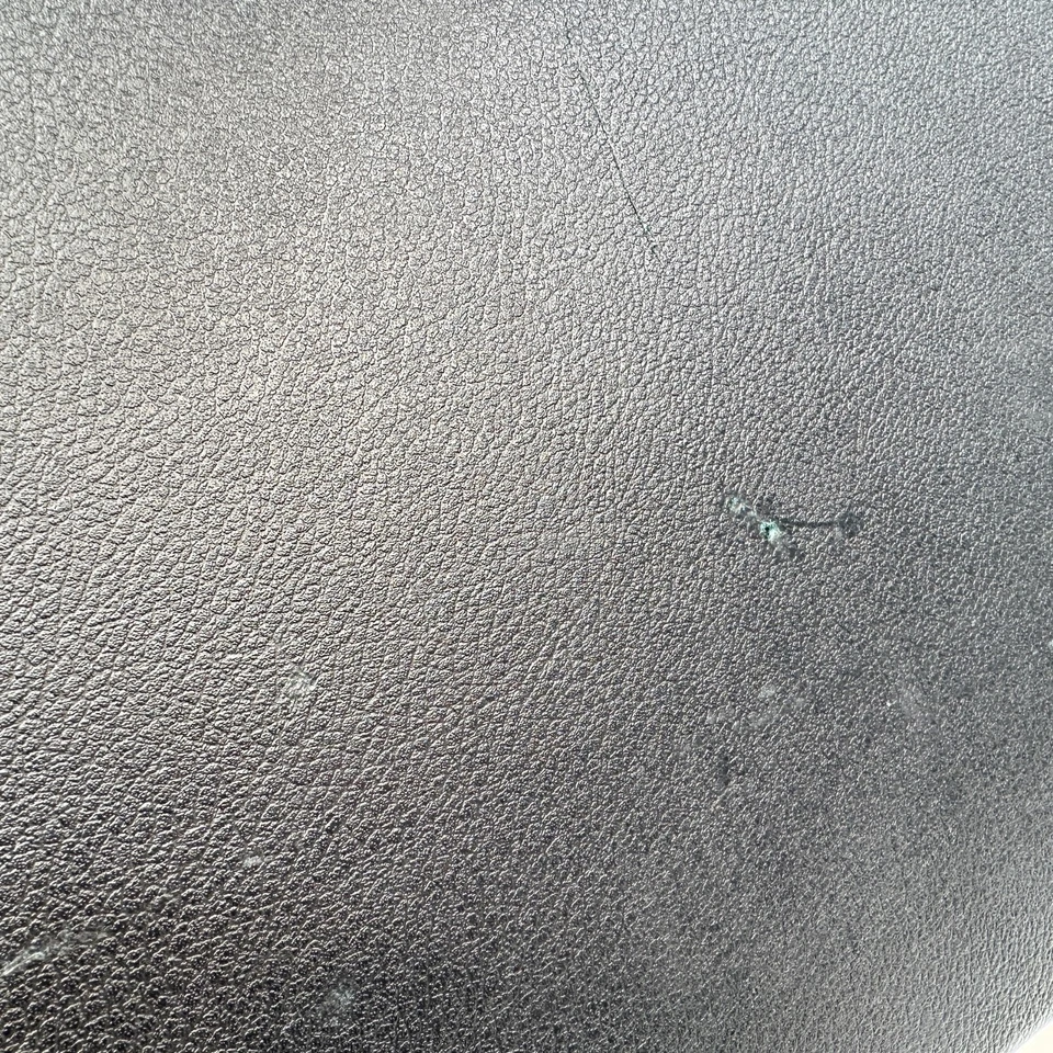 OEM PUERTA TRASERA LEVADIZA PANEL PUERTA TRASERA MOLDURA INFERIOR CUBIERTA LEXUS NX300 2018-2021 Foto 4 de 4