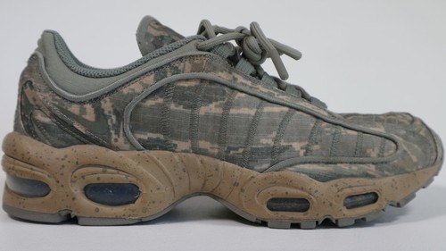 nike camo tailwind