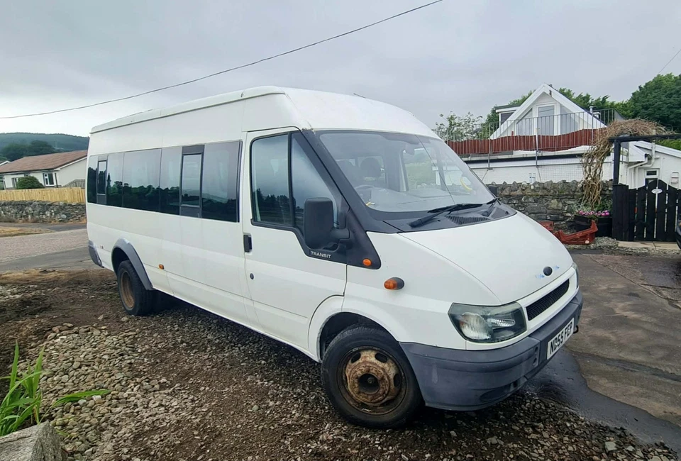 Ford Transit Long Wheel Base Mid Roof Van 2005 - Image 3 of 4