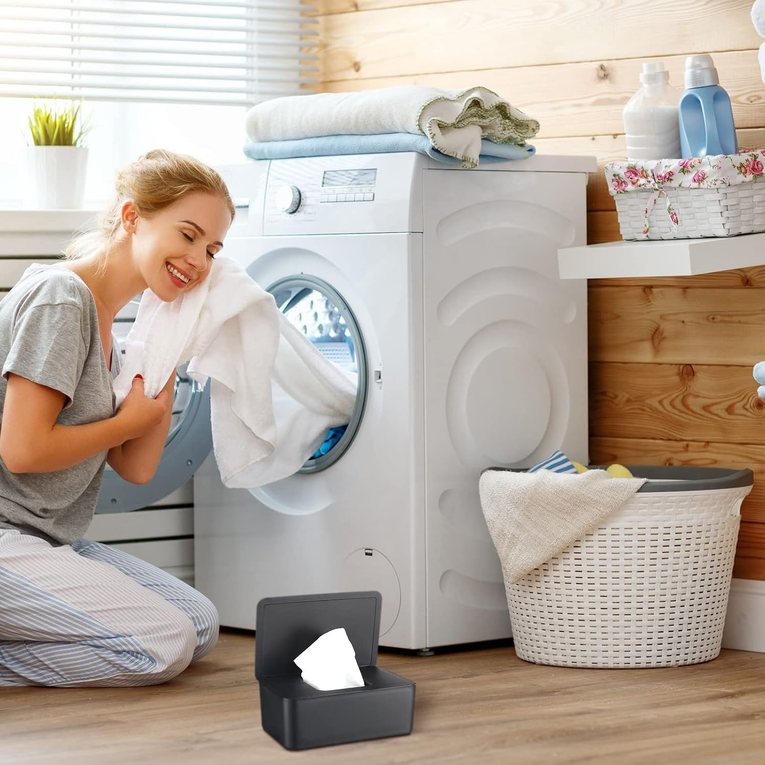 Dryer Sheet Holder with Hinged Lid,Plastic Dryer Sheet Dispenser Container Stora