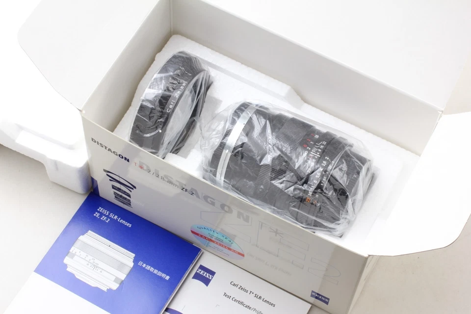 ZF.2 【TOP MINT in Box w/ Hood】 Carl Zeiss Distagon 28mm F2 T* Nikon F Lens... - Photo 2/4
