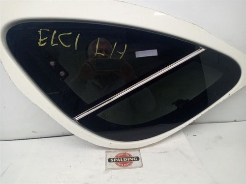 2015 Cascadia Left Upper Quarter Glass/Window   (9577660