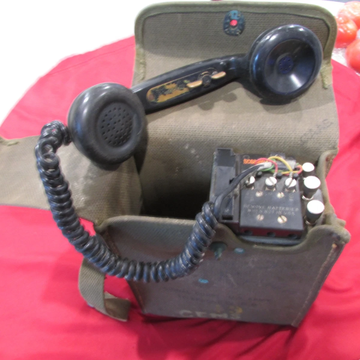 Field Telephone Indiana Original WWII US Field Gear & Equipment