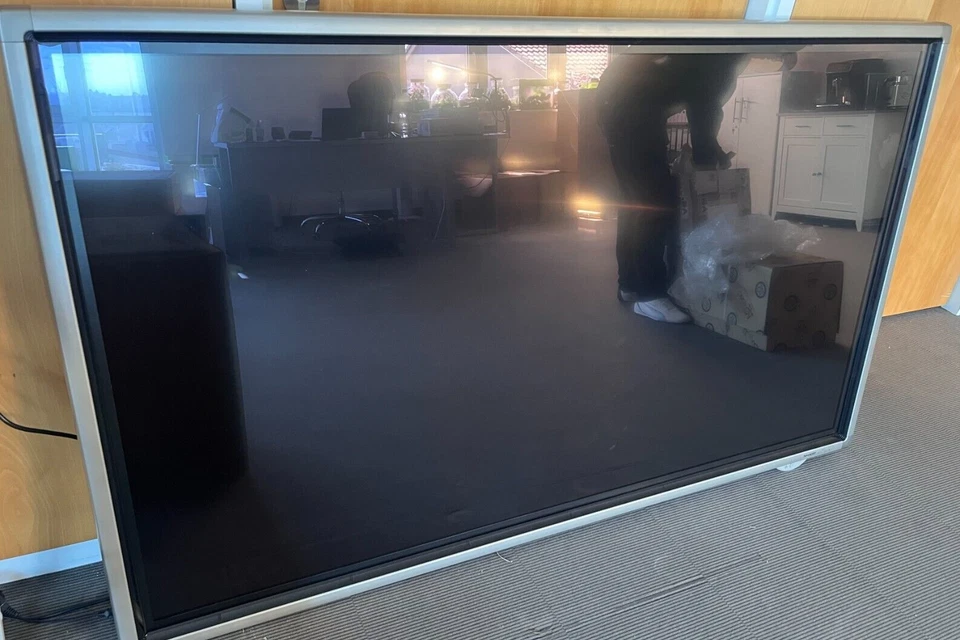 Sharp LCD Monitor / Farbmonitor - Bild 3 von 3