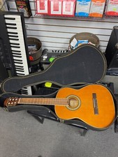 Carlo Robelli Classical Guitar w/ Case
