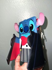Cartera Loungefly Disney Lilo & Stitch Vampire Stitch Pajarita Solapa Nueva con Etiquetas