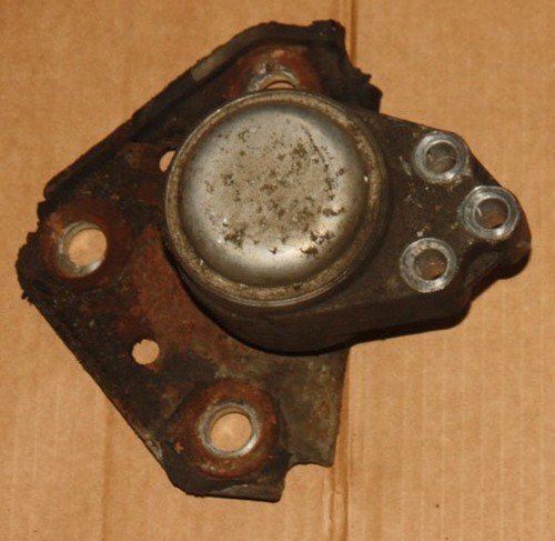 Motorhalter Ford Fiesta JH1 1.4TDCi 50kw BJ 2003