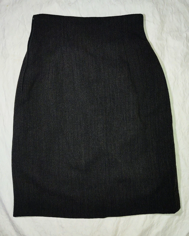 Vtg GIORGIO ARMANI Women's Sz 40 IT / 6 US Knee Length Gray Wool Pencil Skirt - Image 4 of 4