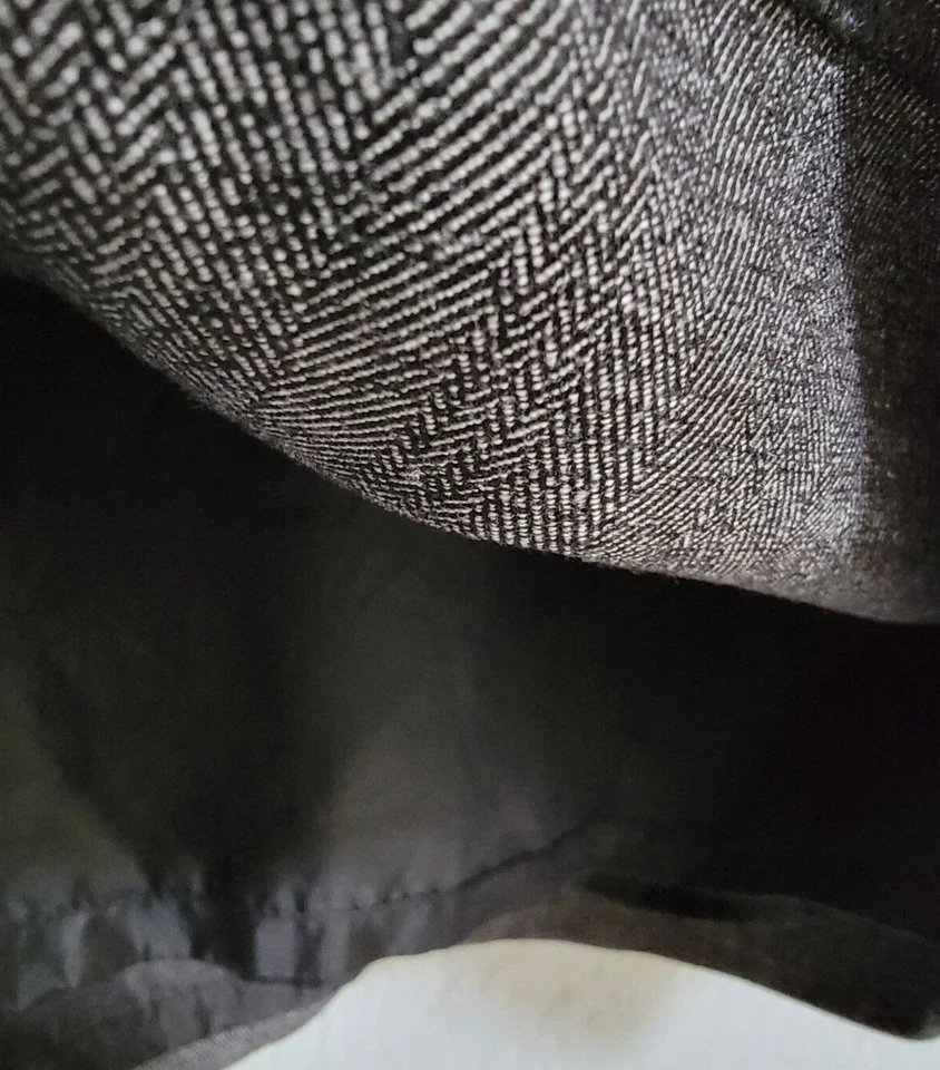 Mossimo Womens Skirt Size 6 Black White Striped - Image 4 of 4