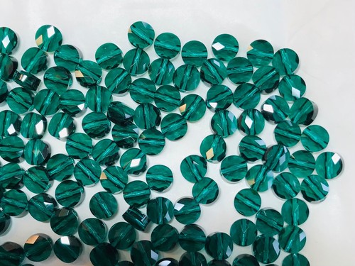 Swarovski® Mini Round Crystal Beads #5052 - 6mm - EMERALD - Factory Package - Picture 8 of 12