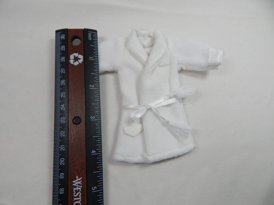 Heidi Ott #X80-W Casa de Muñecas Miniatura Escala 1:12 Hombre Ropa Conjunto Bata Foto 2 de 4