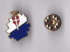 Treviso ( Italy ) - lapel badge butterfly itting