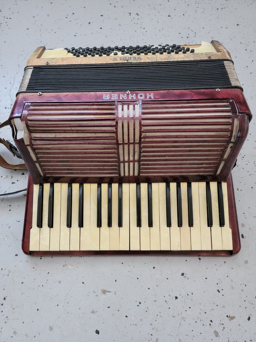 Accordion - Hohner Verdi II Red & Black for parts not Accordion - Hohner Verdi II Red & Black for parts not