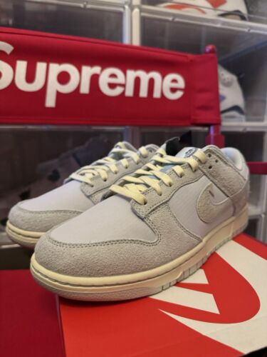 Size 11 - Nike Dunk SE Low Gone Fishing - Chinook Salmon - Picture 2 of 9