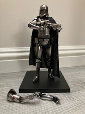 Kotobukiya Star Wars Force Awakens Captain Ph...