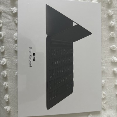 Apple iPad Smart Keyboard for Tablets