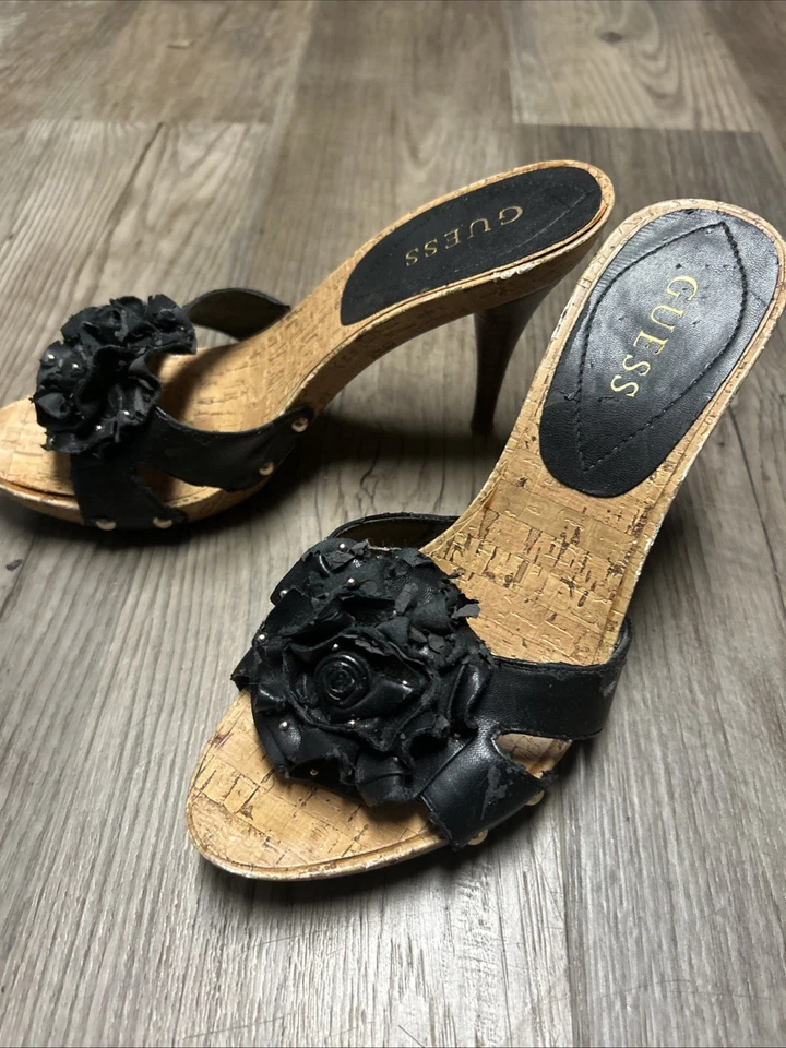 Tacones Guess vintage negros rosa tacón de madera 7,5  Foto 2 de 4
