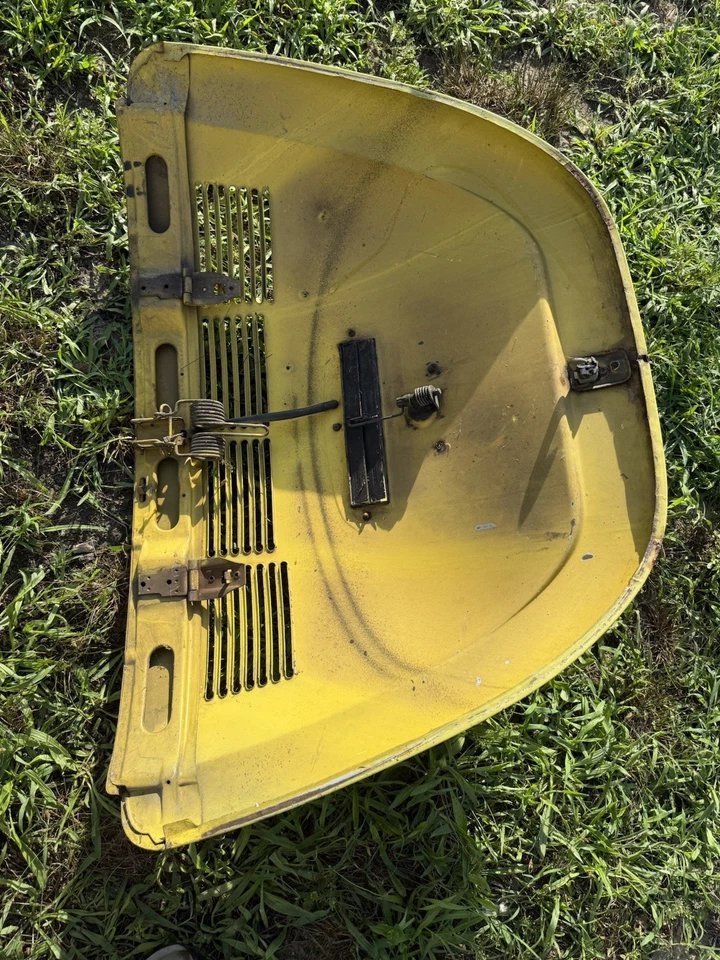 1974 Oem German VW Volkswagen Super Beetle Rear Deck Lid VW Bug Air Cooled  - Image 3 of 4