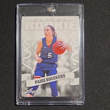 Leaf 2023 Special Release Paige Bueckers #18 UConn Prized Rookie Basketball Card