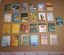 Dollhouse miniature 1:12 - 25 books - lot 1063