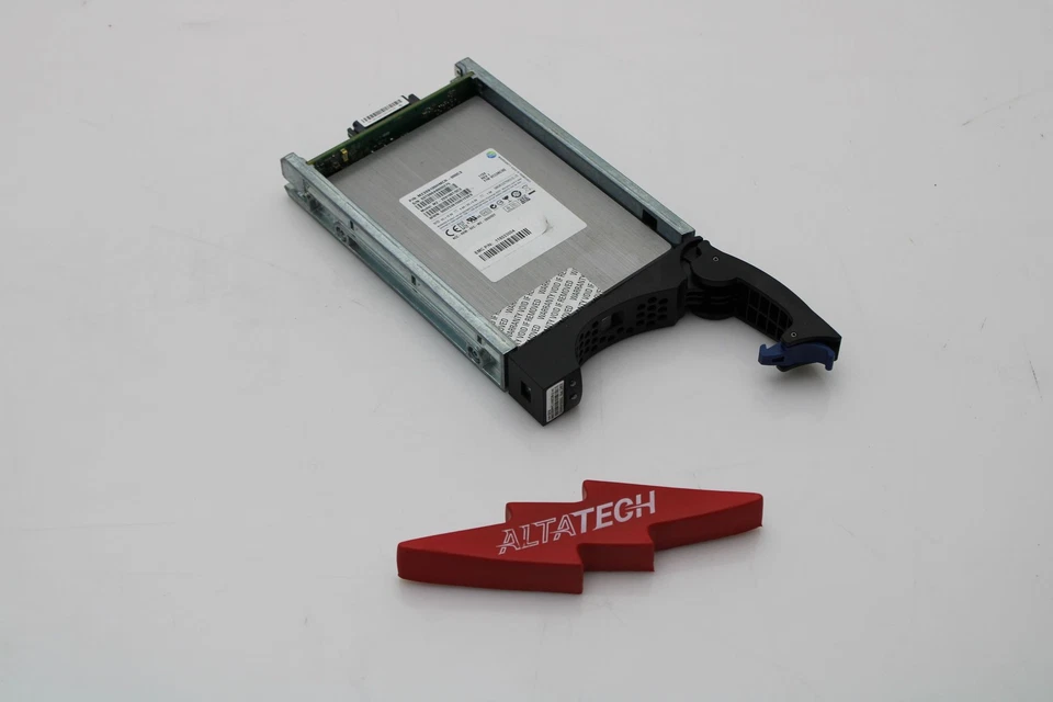 EMC 005049883 100GB SSD SAS 3.5 6G VNX5100/5300 V3-VS6F-100 Solid State Drive - Image 2 of 4