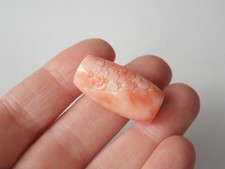 Antico Corallo Spilla Intagliato Giappone Floreale Rosa 6,2 G/2,8 x 1,5 X 0,7 CM