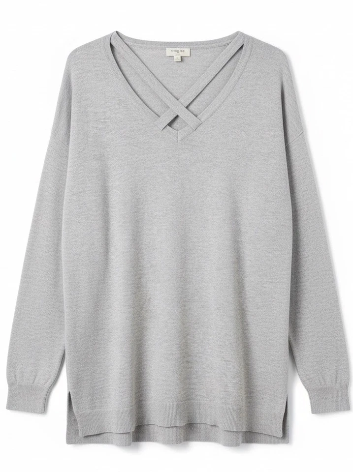 Suéter túnica para mujer UMGEE detalle cruzado frontal gris grandes lados divididos Foto 2 de 4