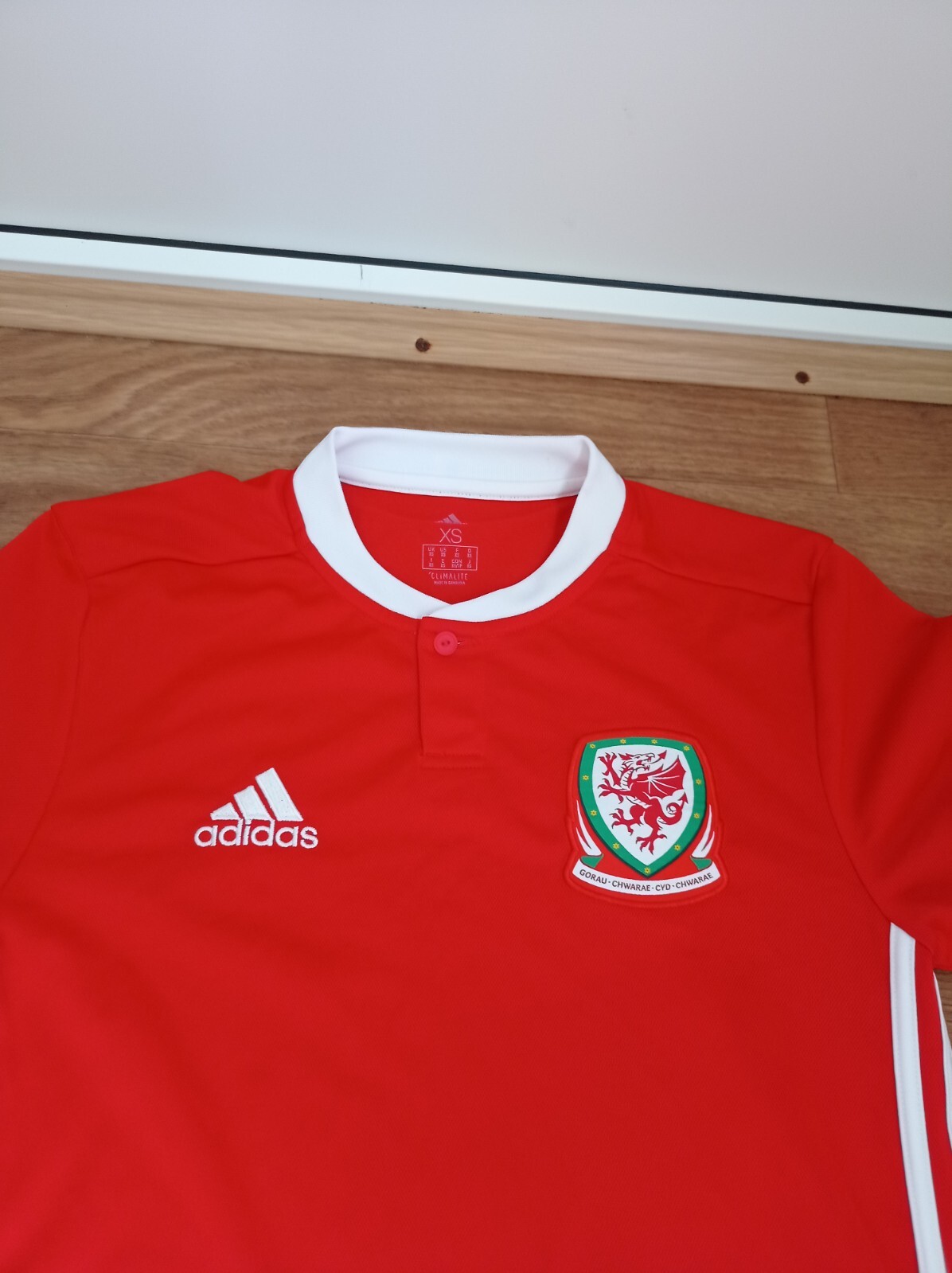 Wales 2017-2018  Soccer National Team Football Shirt Jersey Adidas Men's Size XS thumbnail 2