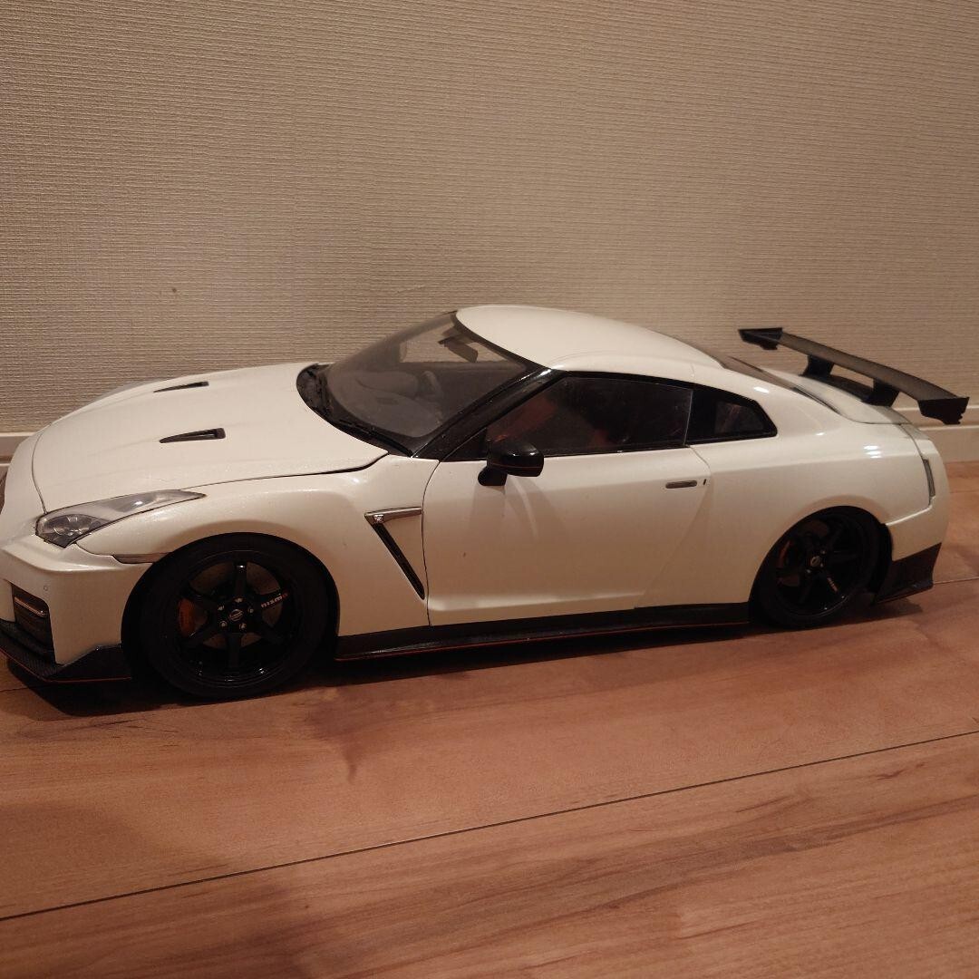 Deagostini Nissan Gtr R35 Nismo 1/8 Scale Free Shipping From