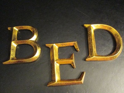 Gold Leaf Finish Metal Letters B E Or D 4 Wall Decor Ebay