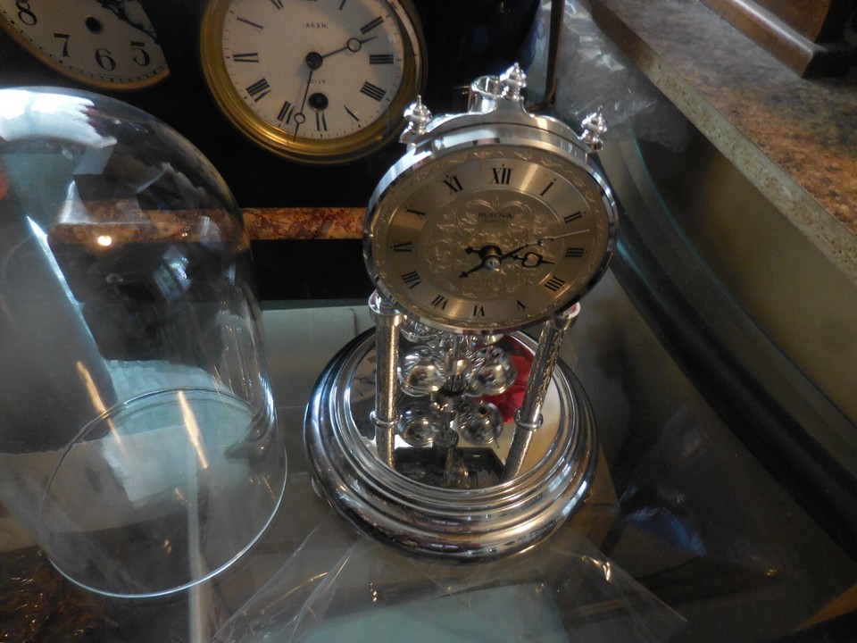 Vintage Bulova 400 Day Miniature Anniversary Glass Dome Clock Made in