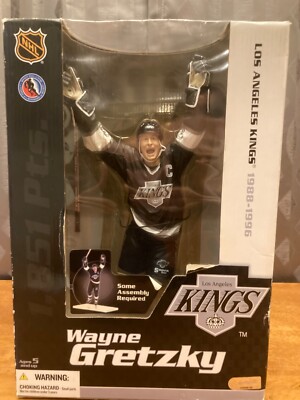 Wayne Gretzky フィギュア Los Angeles Kings s-l400.jpg