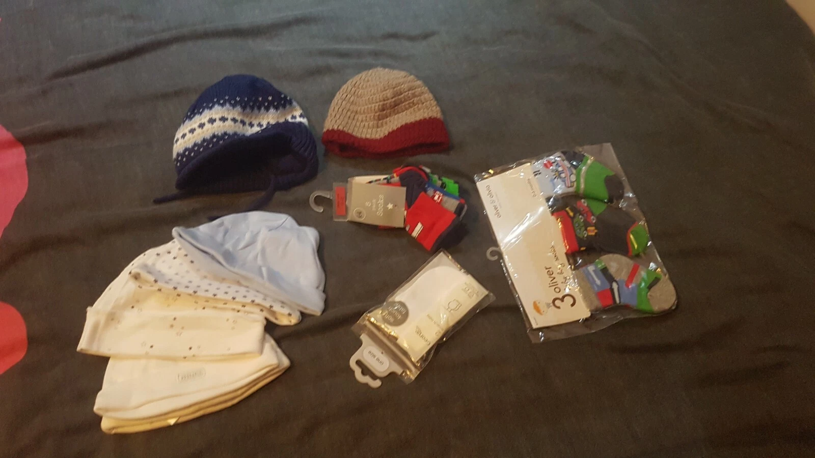New baby boys hats and socks 0-6 months