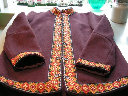 Scandanavian Jacket Danico Women's medium cocoa brown with fine craftsmanship