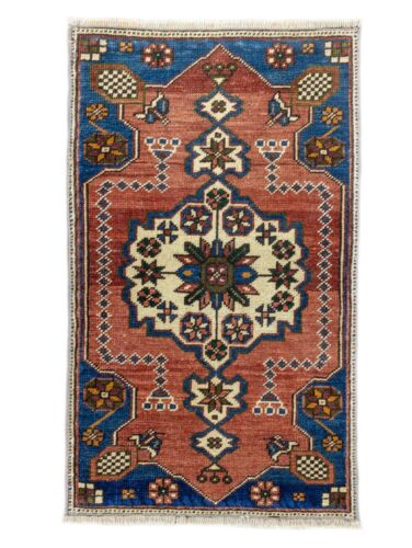 Alfombra pequeña vintage tejida a mano Oushak, alfombra de baño o alfombra turca roja azul, 1,6 x 2,6 pies - Imagen 1 de 13