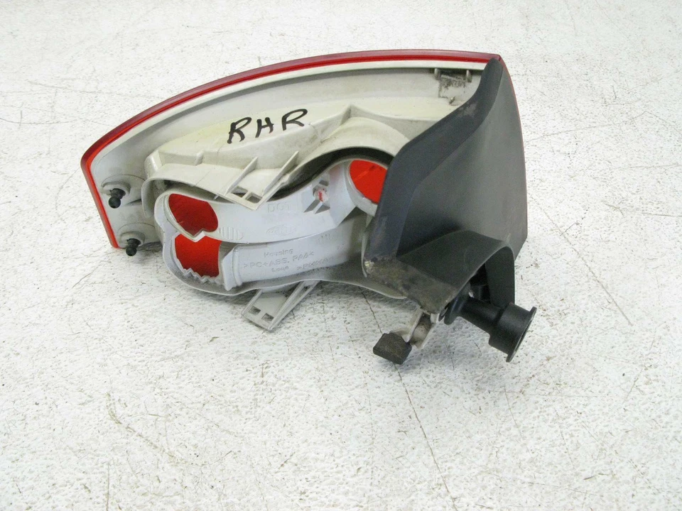 💚 05-08 AUDI A4 S4 RS4 SEDÃ LANTERNA TRASEIRA LÂMPADA DE FREIO PASSAGEIRO DIREITA - Imagem 2 de 4