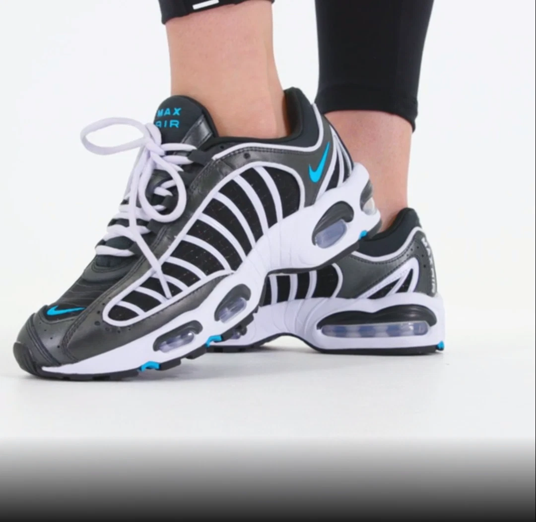 Nike air clearance max tailwind original