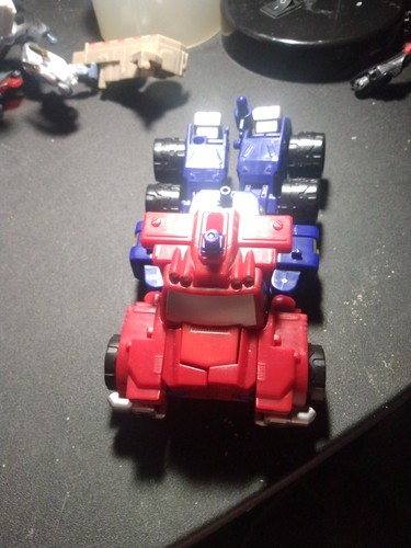 2002 Hasbro Transformers Armada Optimus Prime Incomplete Action Figure - Picture 8 of 9