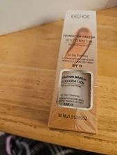 Foundation Makeup Revolution Conceal Hydrate F8, 0.70 fl oz