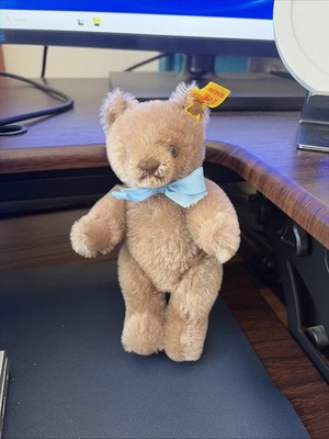 Steiff GmbH - 6in tall Original Teddy Bear - Steiff Knopf IM Ohr Brand 0202/18