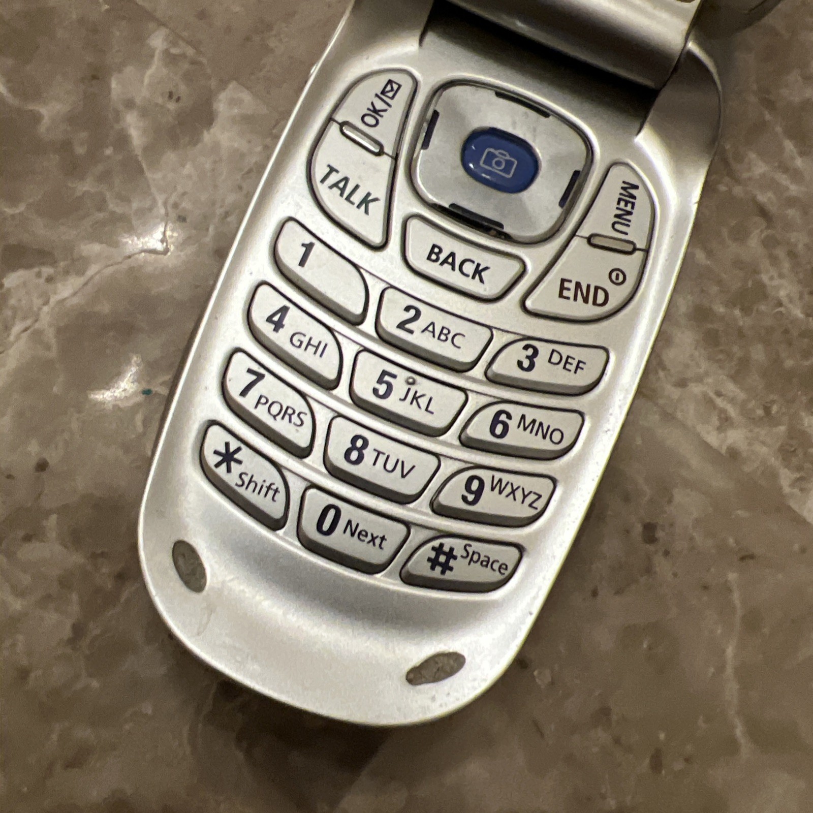 Samsung SPH-A680 Color Display Dual-Band Tri-Mode Built-in Camera Cellular Phone