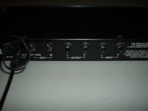 ALESIS MIDIVERB 3 - EFFECTS - GOOD CONDITION - FULLY FUNCTIONAL - Picture 6 of 7