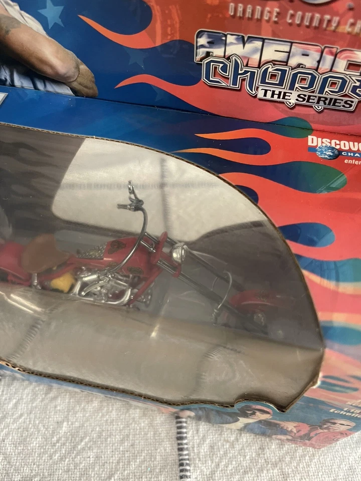 Orange County Chopper -  Fire Bike - Red - American Chopper Series 1:18 - Image 2 of 4