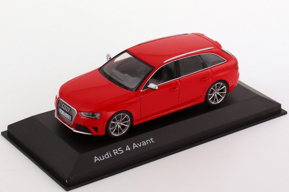 RARE AUDI RS4 B8 QUATTRO FACELIFT MISANO RED 1:43 MINICHAMPS RARE AUDI RS4 B8 QUATTRO FACELIFT MISANO RED 1:43 MINICHAMPS