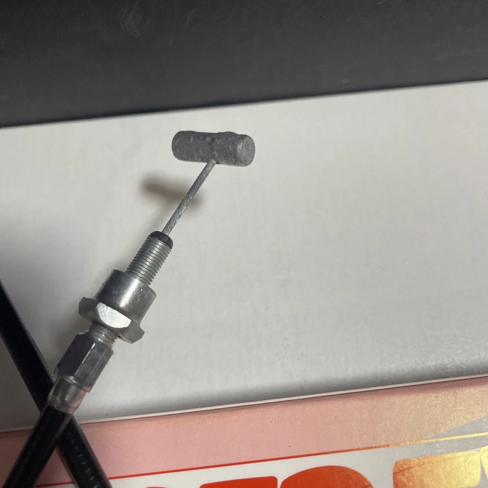 Cable acelerador BSA Triumph 750 60-4139 TRIDENT HURRICANE T150 A75 X75 1969-74 Foto 3 de 4