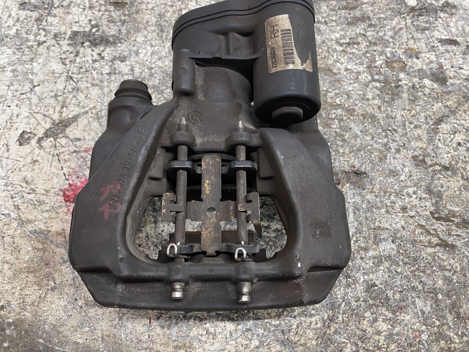 2019-2023 ASTON MARTIN VANTAGE 4.0L RWD REAR RIGHT BRAKE CALIPER RED *12K MILES*